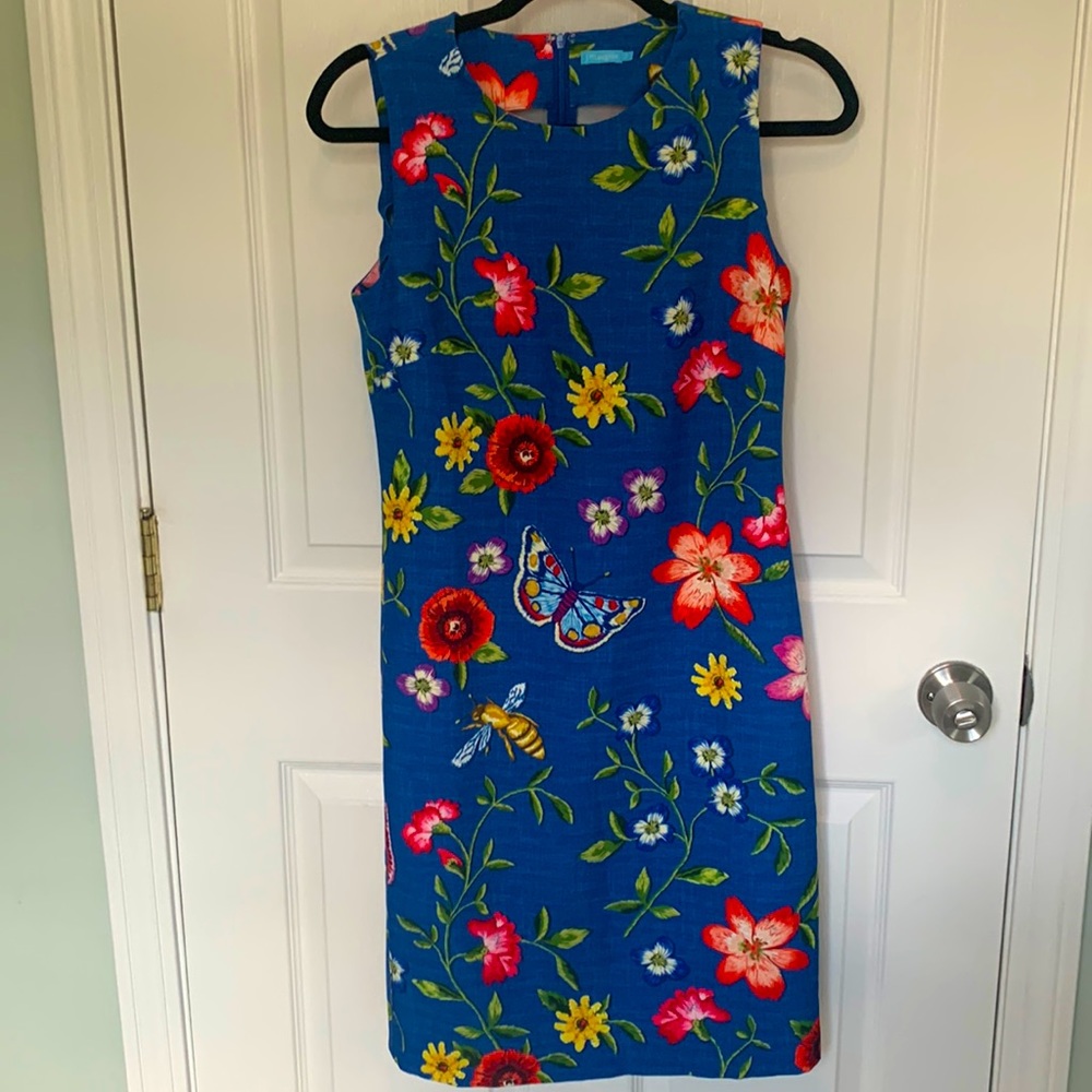 Gorgeous JMcLaughlin dress. Beautiful detail, excellent condition. Size 2